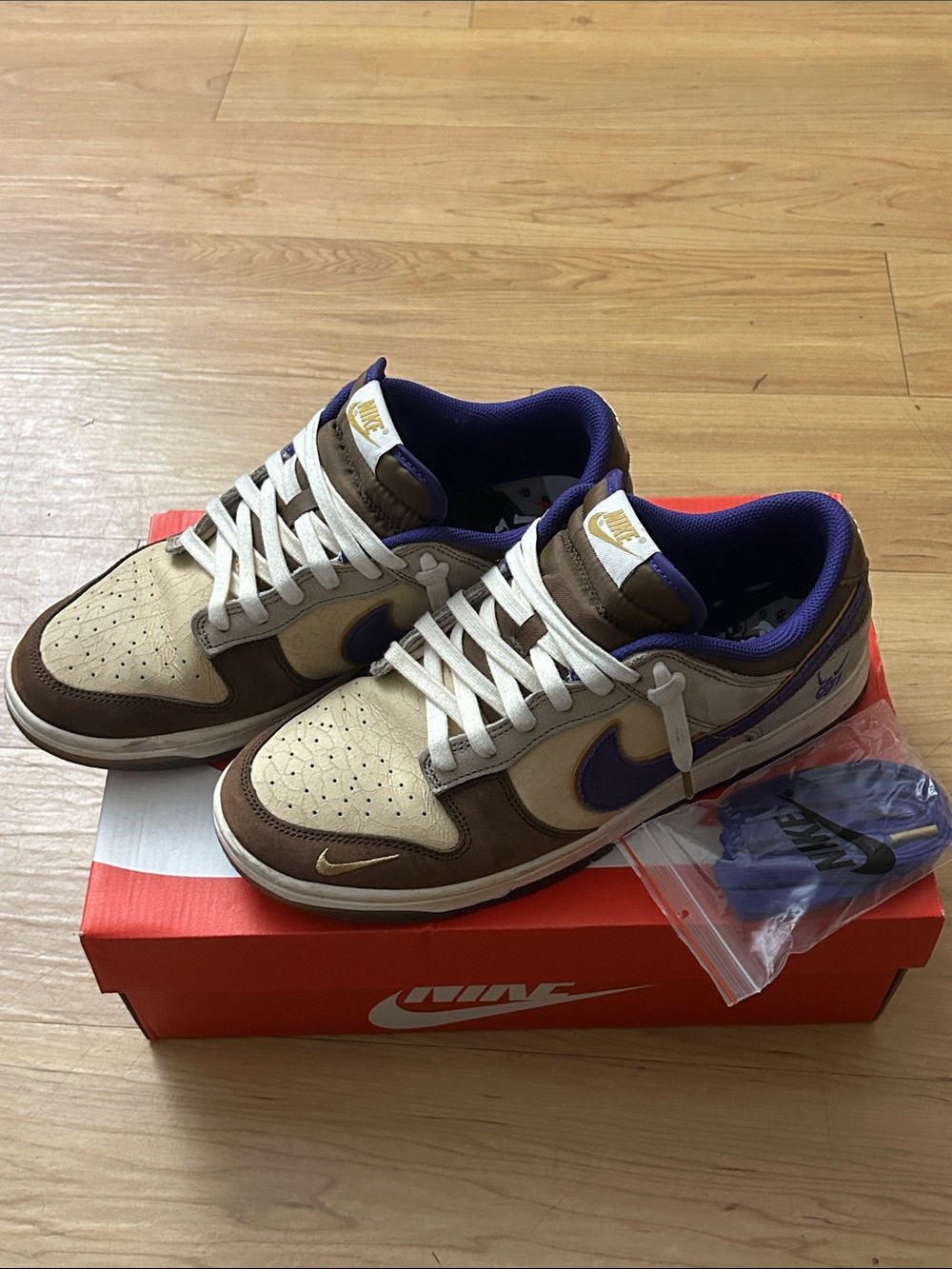 Nike Dunk Low PRM white onyx court purple khaki - men’s 9.5/womens 11 sneakers - Picture 2 of 11